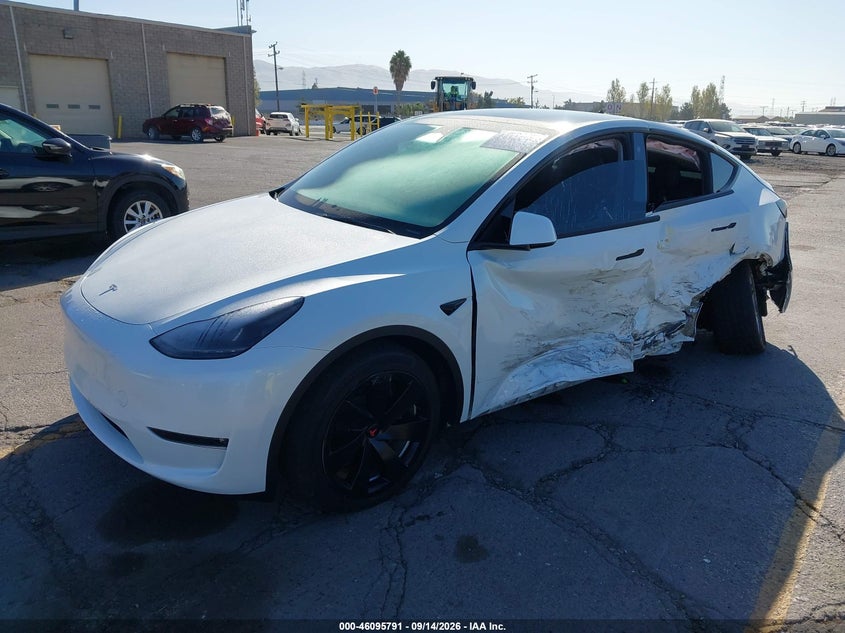 Vin: 7saygdee2pf745017, lot: 46595430, tesla model y awd/long range dual motor all-wheel drive 20232