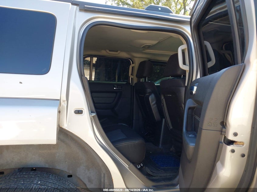 HUMMER H3 SUV 2008 VIN 5GTEN13E288105939
