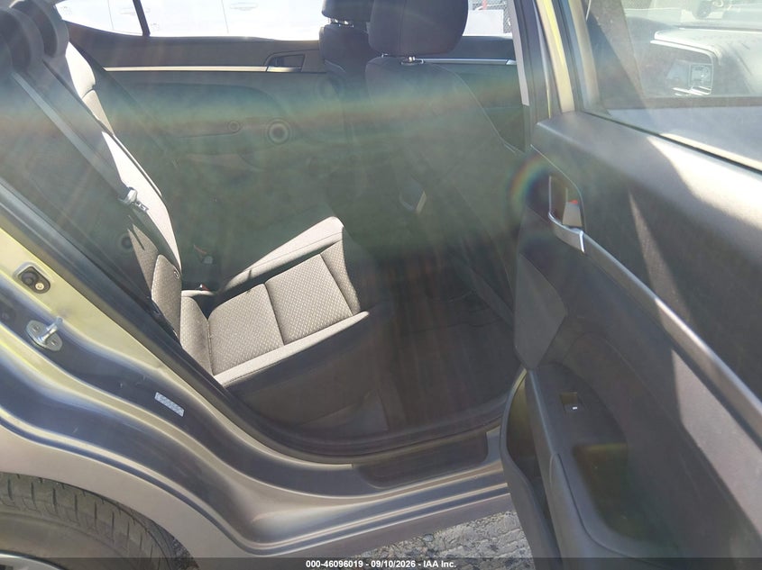2020 HYUNDAI ELANTRA auction photo 8