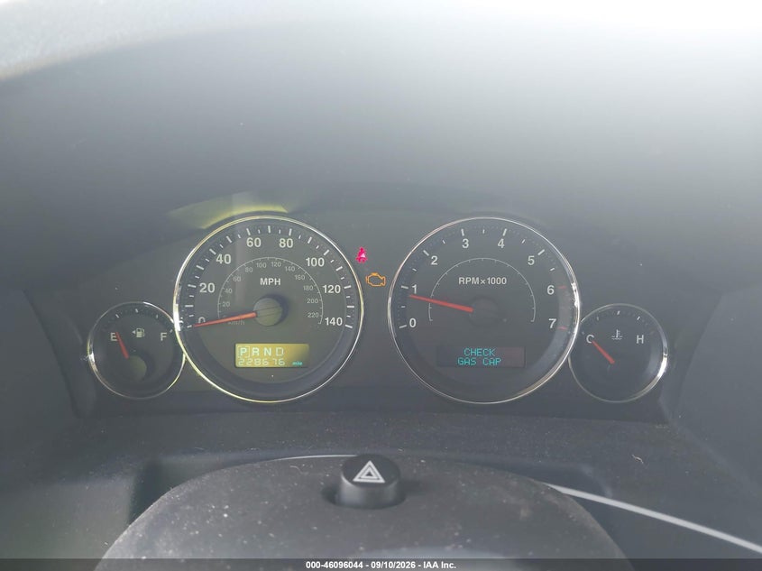 2007 JEEP COMMANDER auction photo 7