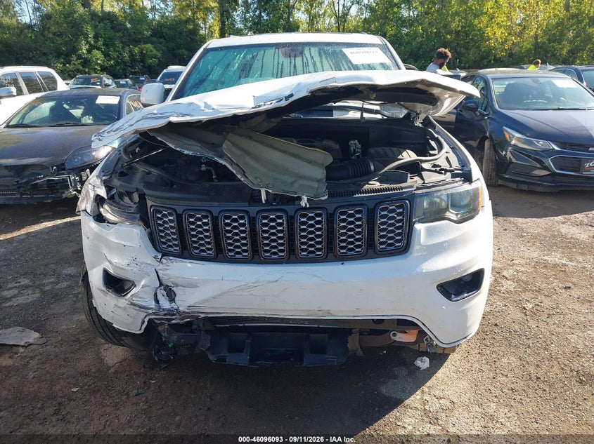 JEEP GRAND CHEROKEE - zdjęcie 13