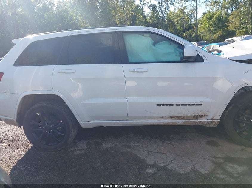 JEEP GRAND CHEROKEE - zdjęcie 14