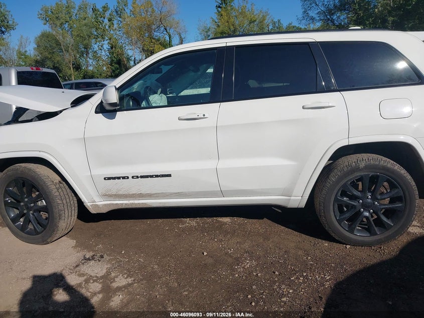 JEEP GRAND CHEROKEE - zdjęcie 15