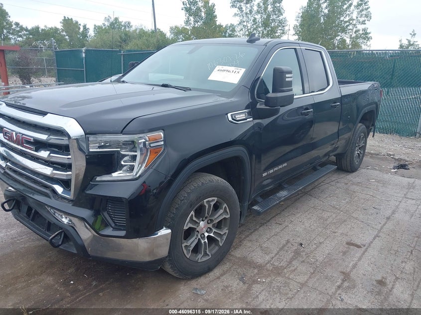 GMC SIERRA 1500 - zdjęcie 2