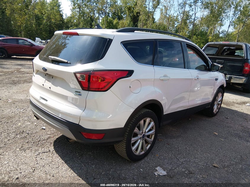 Vin: 1fmcu9hd9kua03256, lot: 46595977, ford escape sel 20194