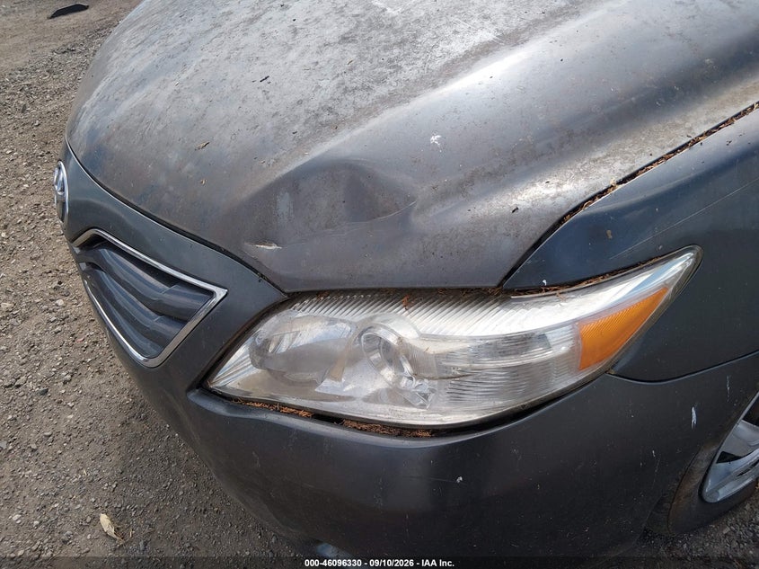 2010 TOYOTA CAMRY auction photo 6