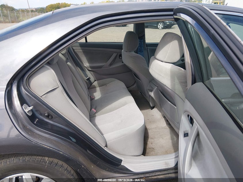 2010 TOYOTA CAMRY auction photo 8