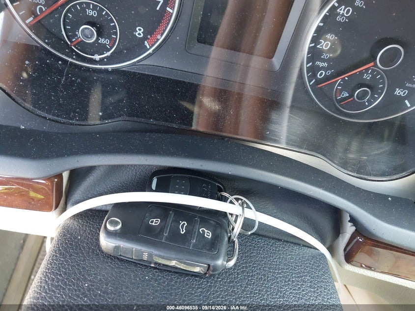VOLKSWAGEN EOS 2012 VIN WVWFW7AH8CV018212