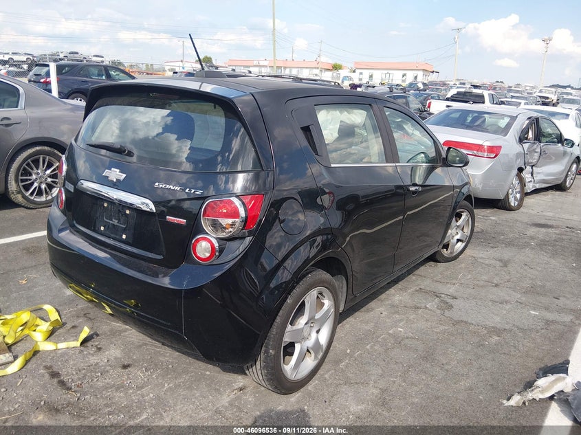 2016 CHEVROLET SONIC LTZ AUTO · Фото 4