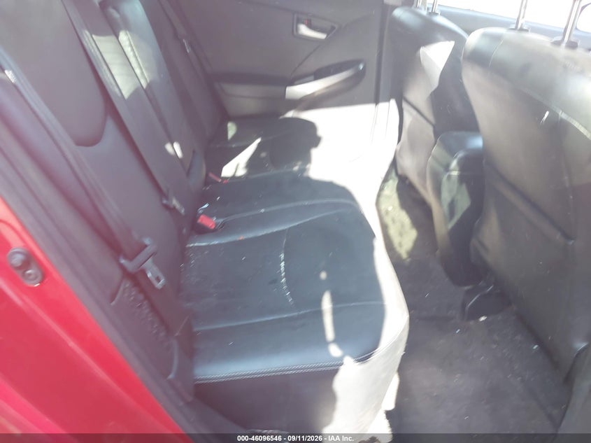2015 TOYOTA PRIUS auction photo 8