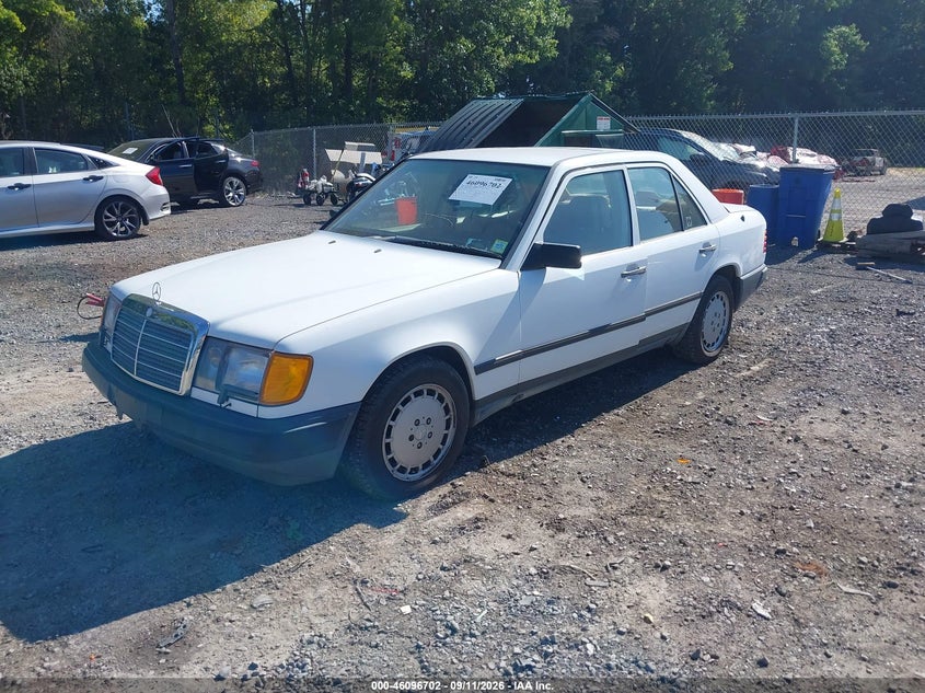 MERCEDES-BENZ 300 1988 VIN WDBEA30D7JA731493