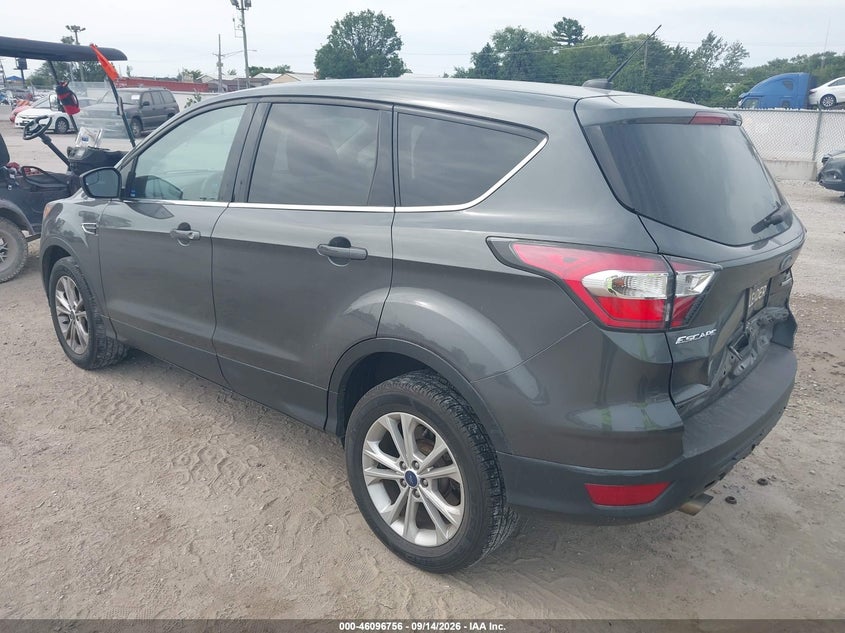 Vin: 1fmcu9gd9hua36963, lot: 46596414, ford escape se 20173
