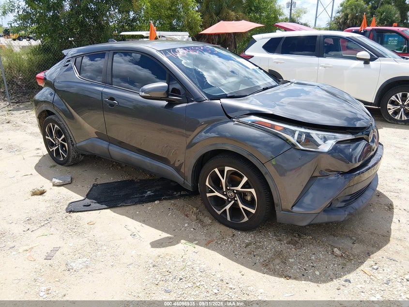 Vin: nmtkhmbx8jr051312, lot: 46596593, toyota c-hr xle premium 2018 img_1