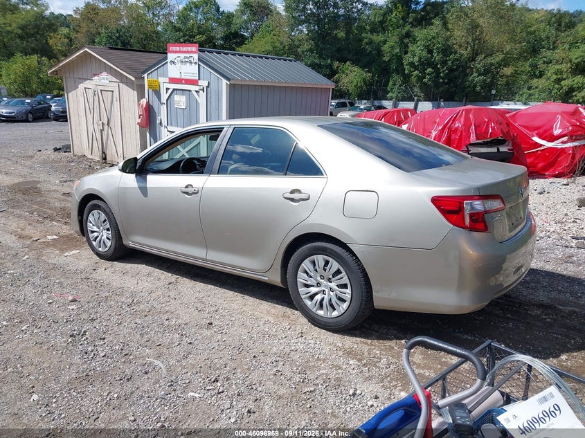 Vin: 4t4bf1fk7dr320423, lot: 46596627, toyota camry le 20133
