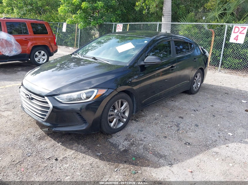 Vin: kmhd84lf5hu201300, lot: 46596663, hyundai elantra se 20172