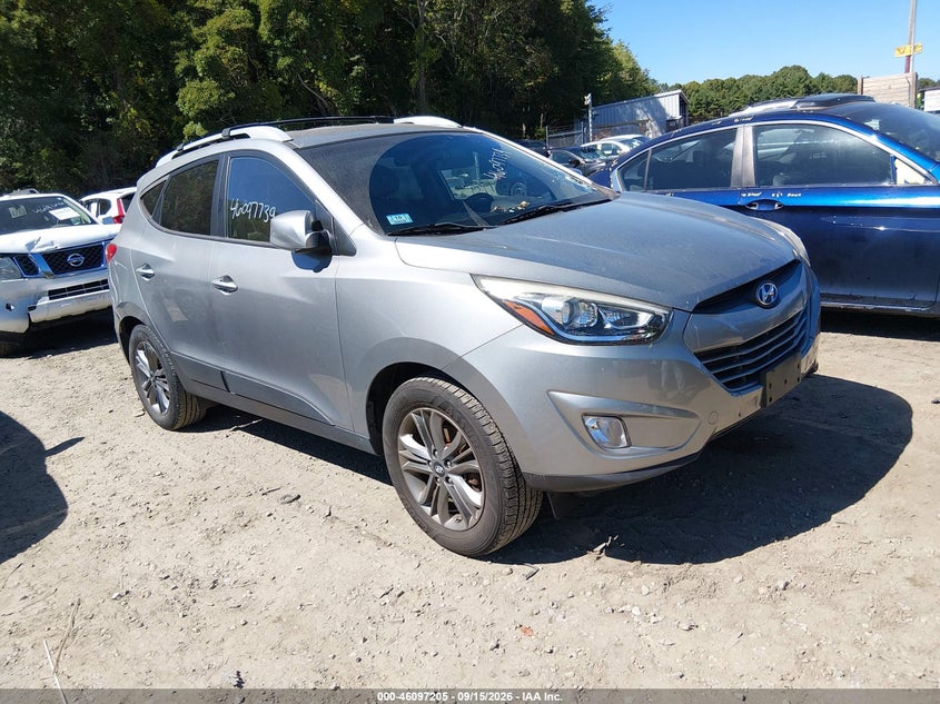 2015 HYUNDAI TUCSON auction photo 1