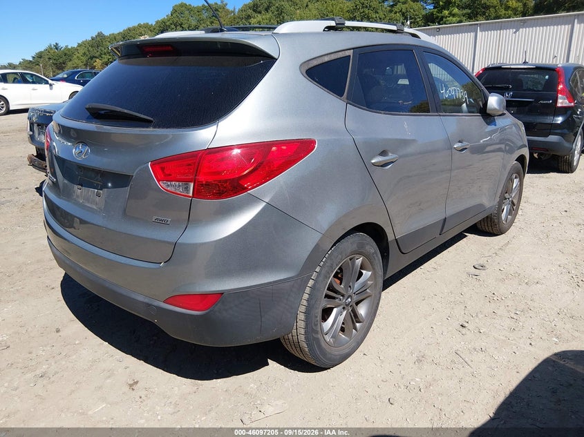2015 HYUNDAI TUCSON auction photo 4
