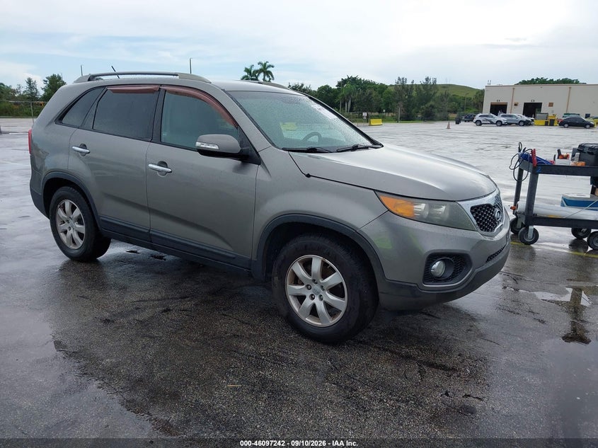 2013 KIA SORENTO auction photo 1