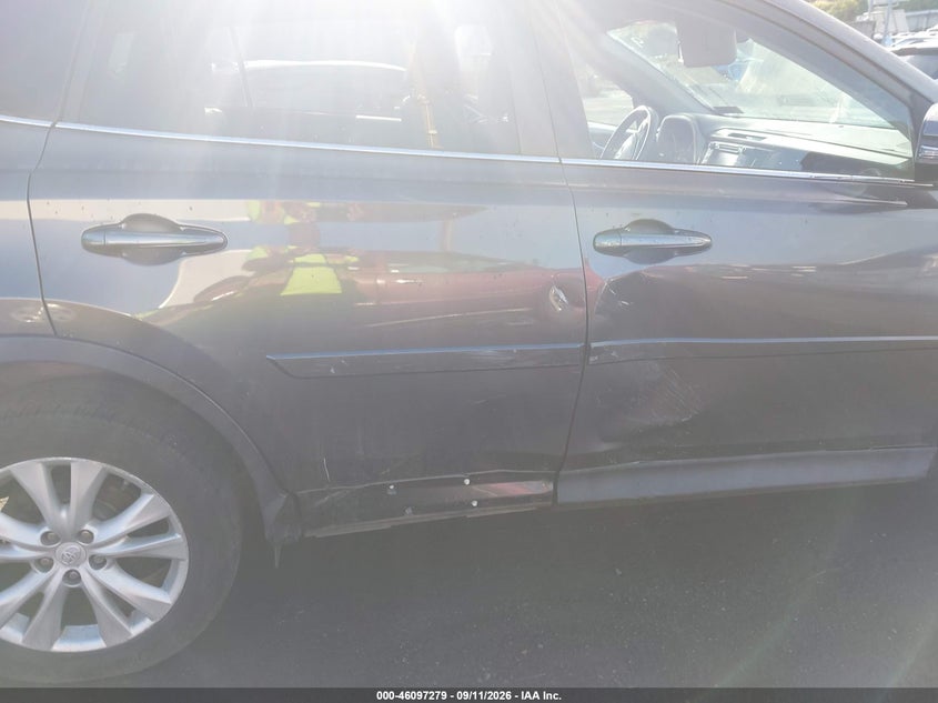 2015 TOYOTA RAV4 auction photo 6