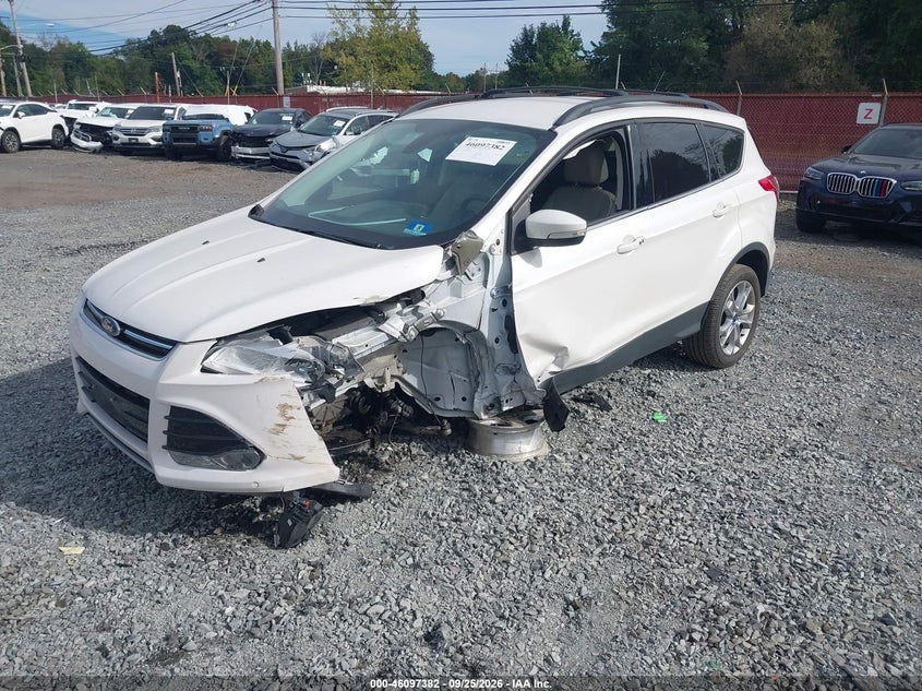 Vin: 1fmcu9hx2dua76613, lot: 46597040, ford escape sel 20132
