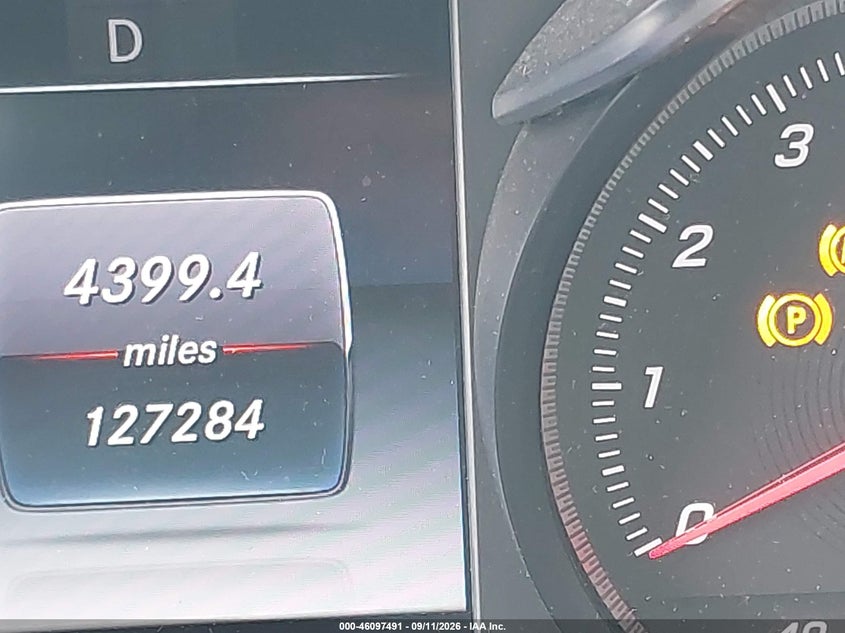 2016 MERCEDES-BENZ C 300 LUXURY · Фото 15