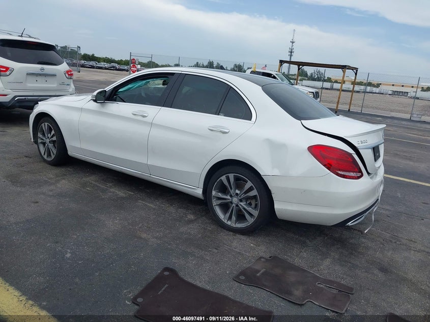 2016 MERCEDES-BENZ C 300 LUXURY · Фото 3