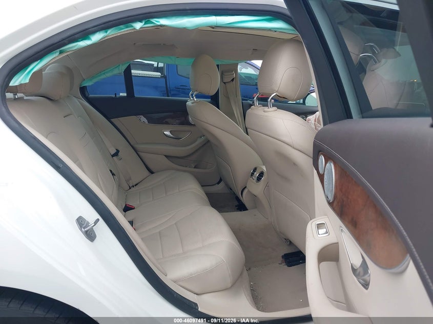 2016 MERCEDES-BENZ C 300 LUXURY · Фото 8