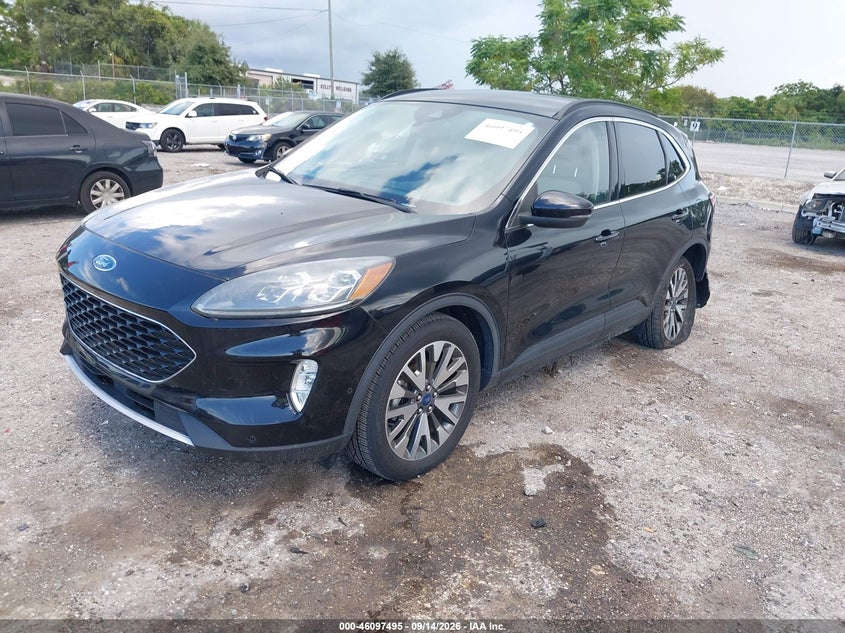 Vin: 1fmcu9j9xlua37472, lot: 46597153, ford escape titanium 20202