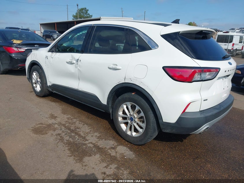 Vin: 1fmcu0g6xlua23595, lot: 46597200, ford escape se 20203
