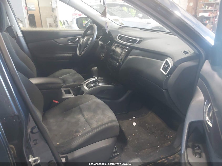 2016 NISSAN ROGUE auction photo 5
