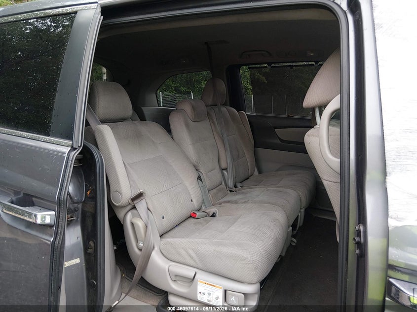 2014 HONDA ODYSSEY auction photo 8
