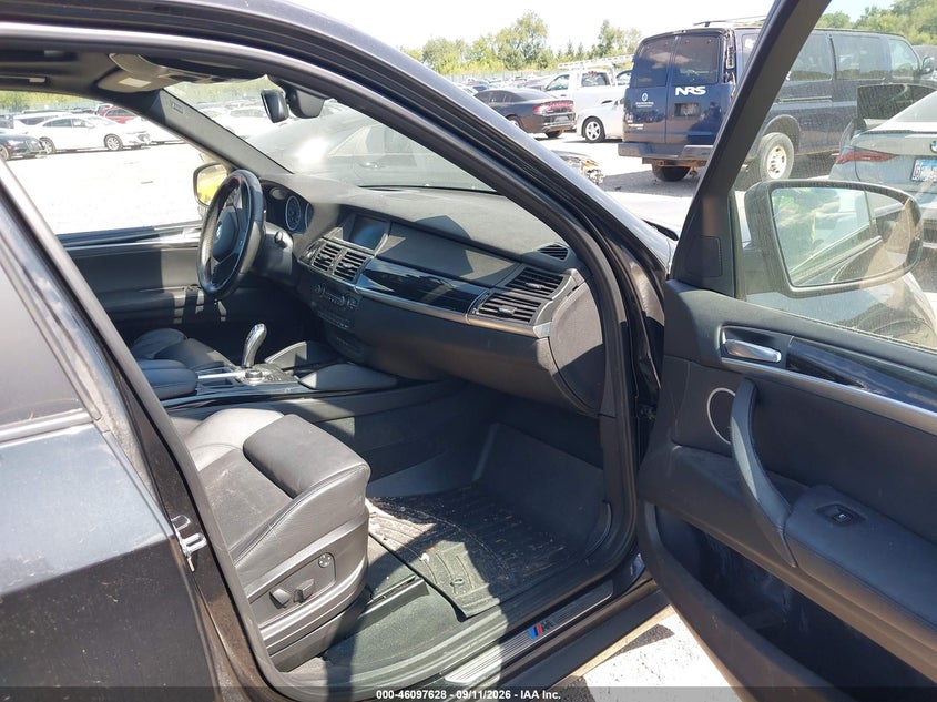 2010 BMW X5 M auction photo 5