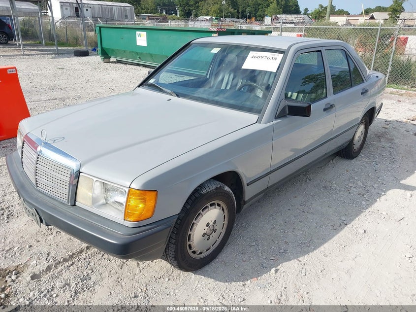 1984 MERCEDES-BENZ 190