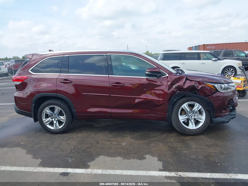 TOYOTA HIGHLANDER - zdjęcie 17