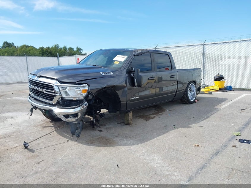 Vin: 1c6srfmt1mn619132, lot: 46597542, ram 1500 big horn  4x4 6'4 box 20212