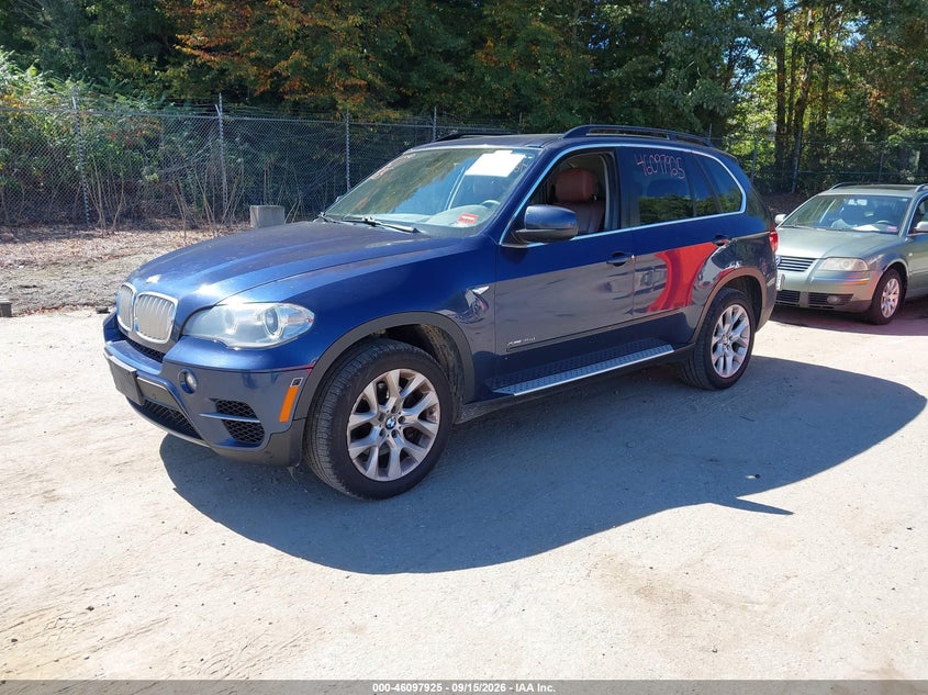 Vin: 5uxzw0c5xd0b92189, lot: 46597585, bmw x5 xdrive35d 20132