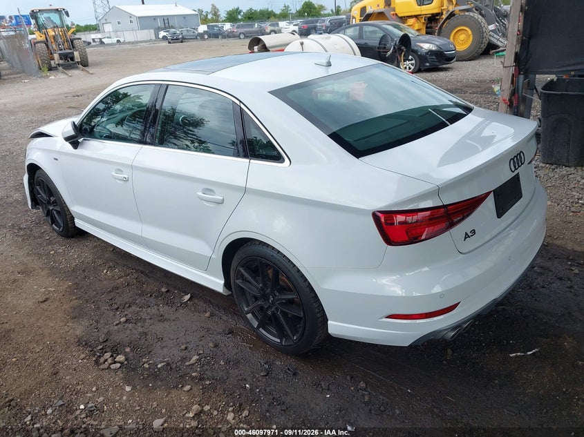 Vin: wauhugff8h1069324, lot: 46597629, audi a3 2.0t premium 20173