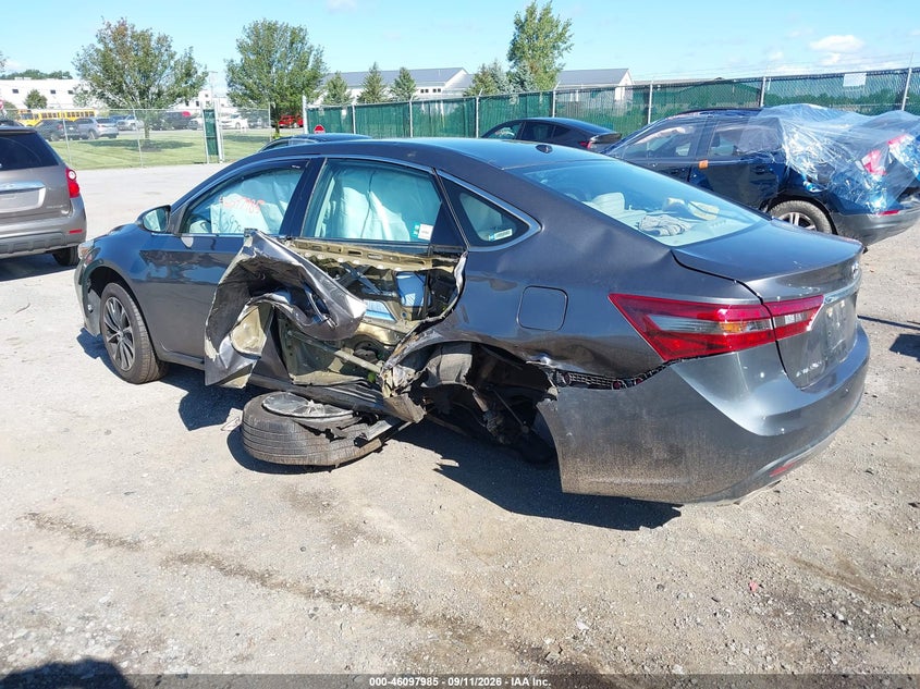 2016 TOYOTA AVALON auction photo 3