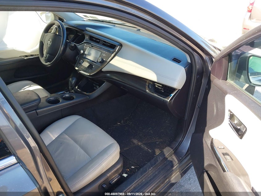 2016 TOYOTA AVALON auction photo 5