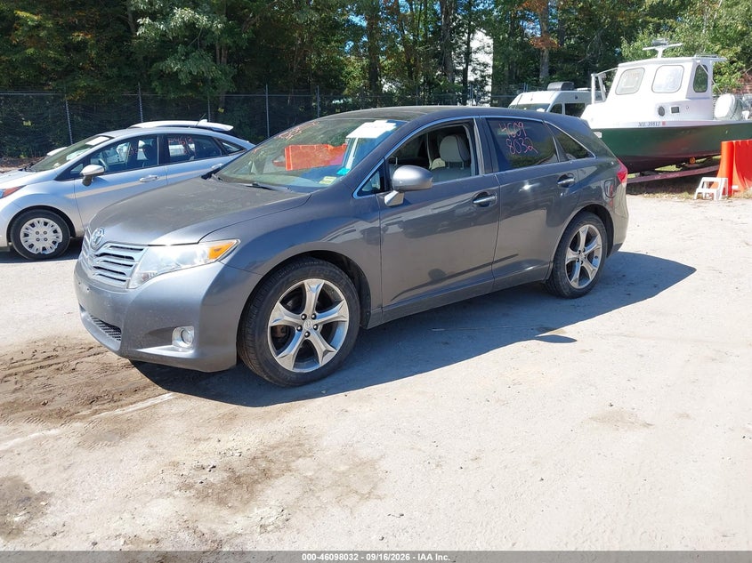 2012 TOYOTA VENZA auction photo 2