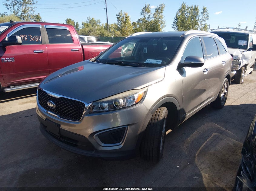 2016 KIA SORENTO auction photo 6