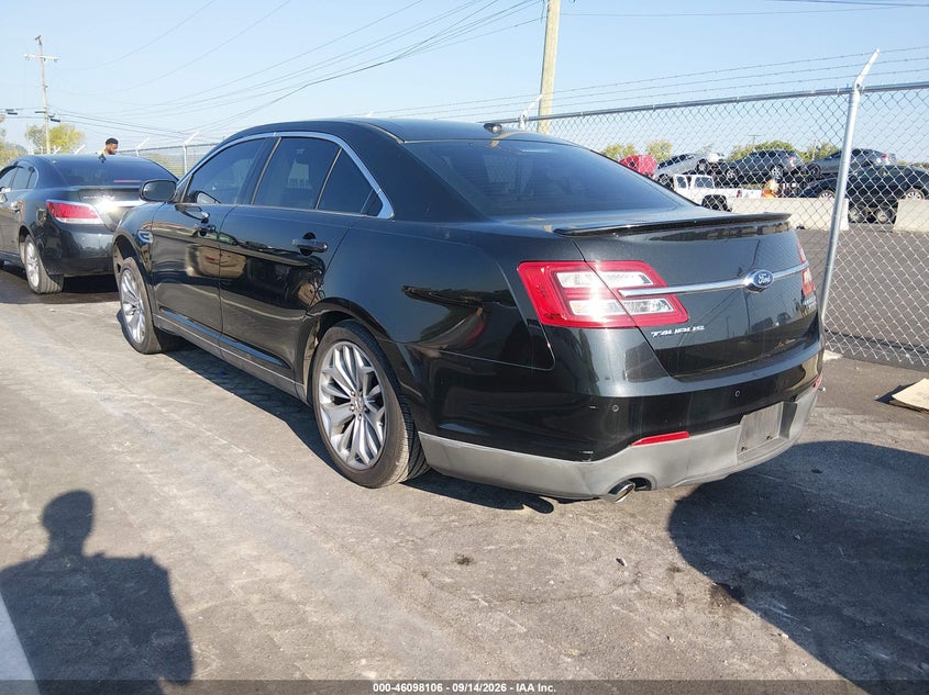 2013 FORD TAURUS auction photo 3