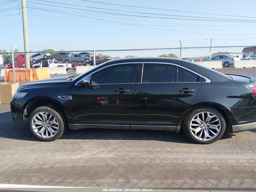2013 FORD TAURUS auction photo 6