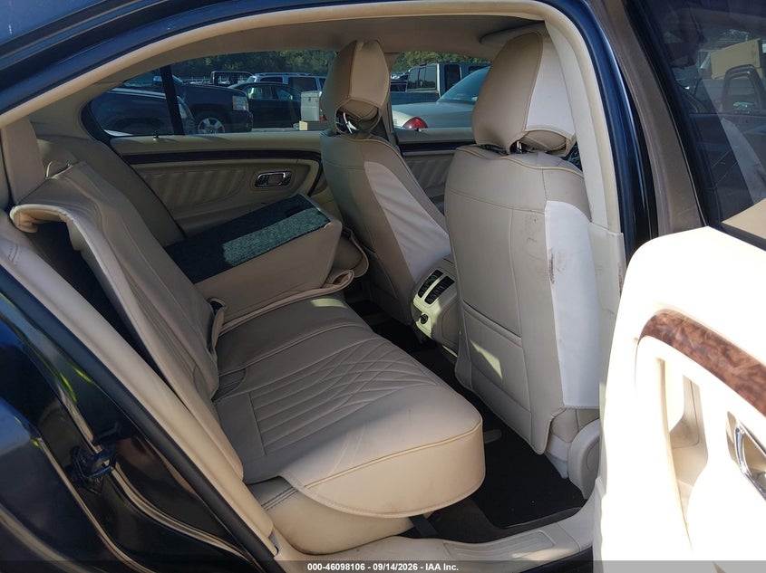 2013 FORD TAURUS auction photo 8