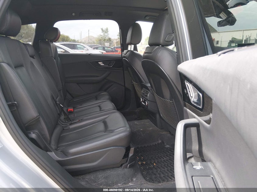 AUDI Q7 - zdjęcie 8
