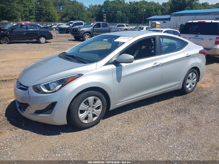 2016 HYUNDAI ELANTRA auction photo 2