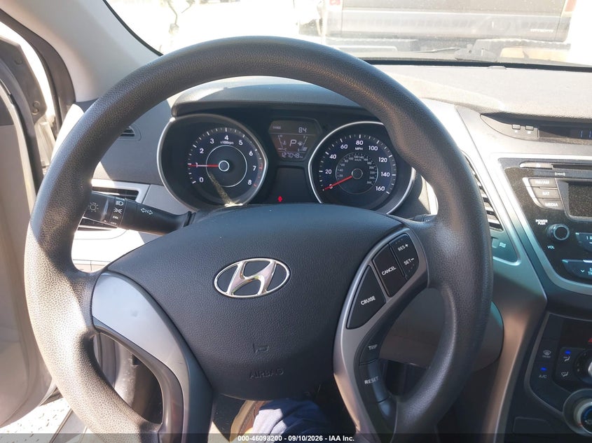 2016 HYUNDAI ELANTRA auction photo 6