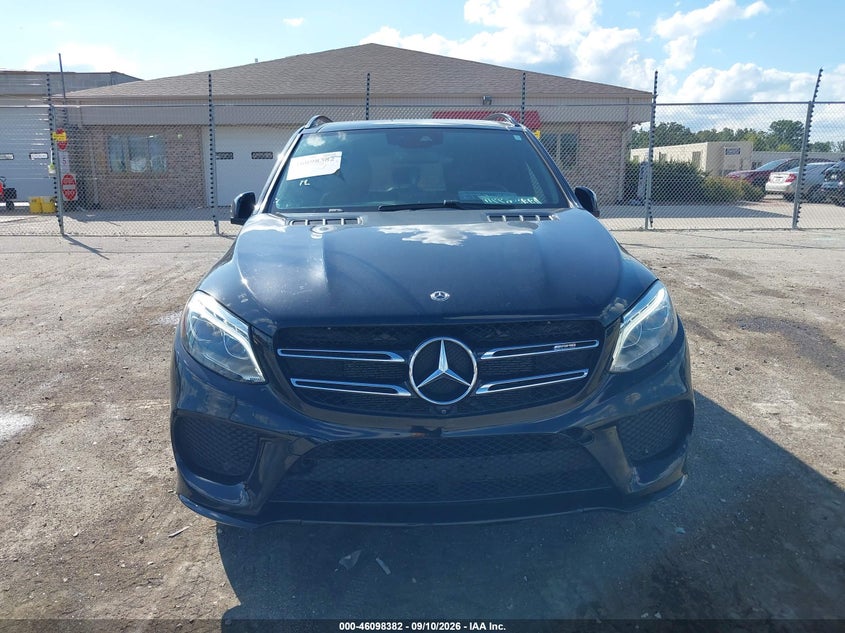 MERCEDES-BENZ AMG GLE 43 - zdjęcie 12