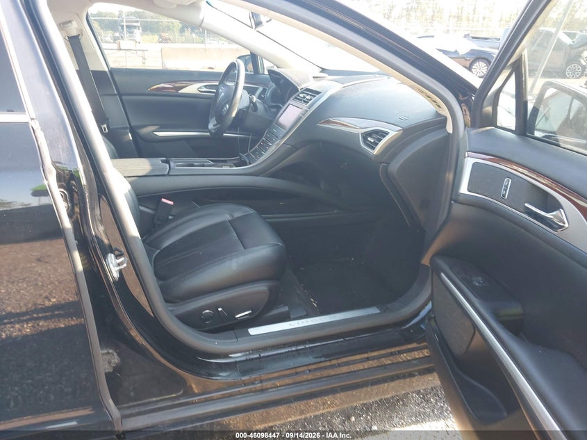 2016 LINCOLN MKZ auction photo 5