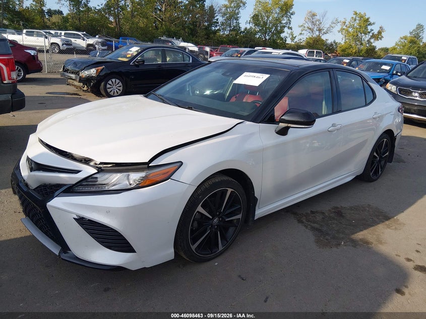 TOYOTA CAMRY - zdjęcie 2